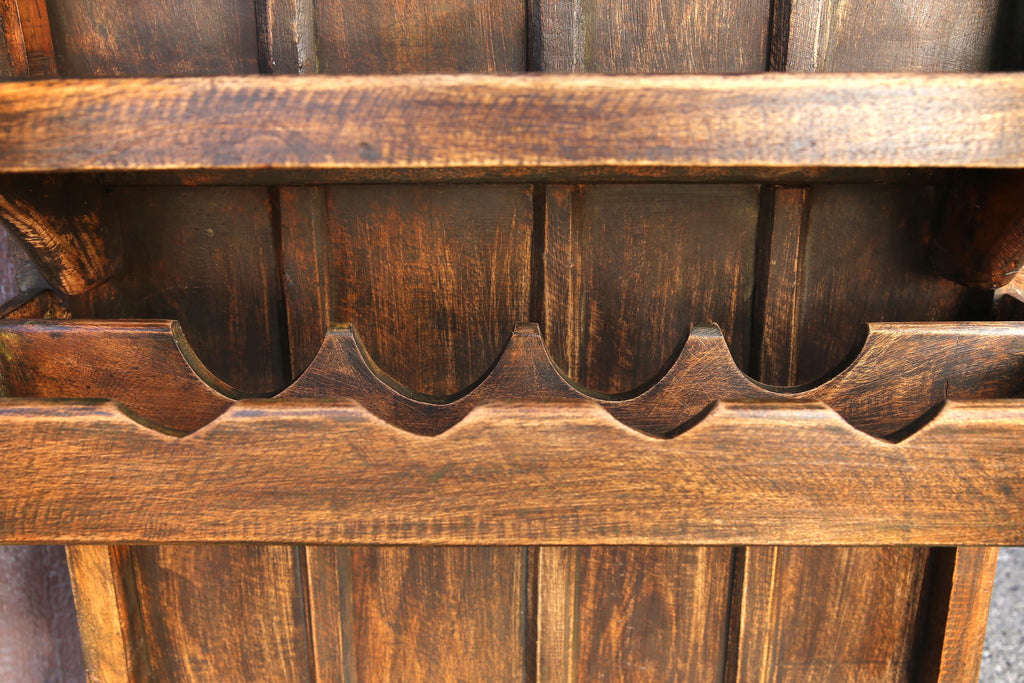Small Carved "Doli" Bar