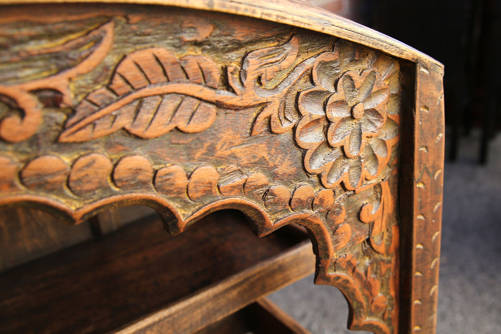 Small Carved "Doli" Bar