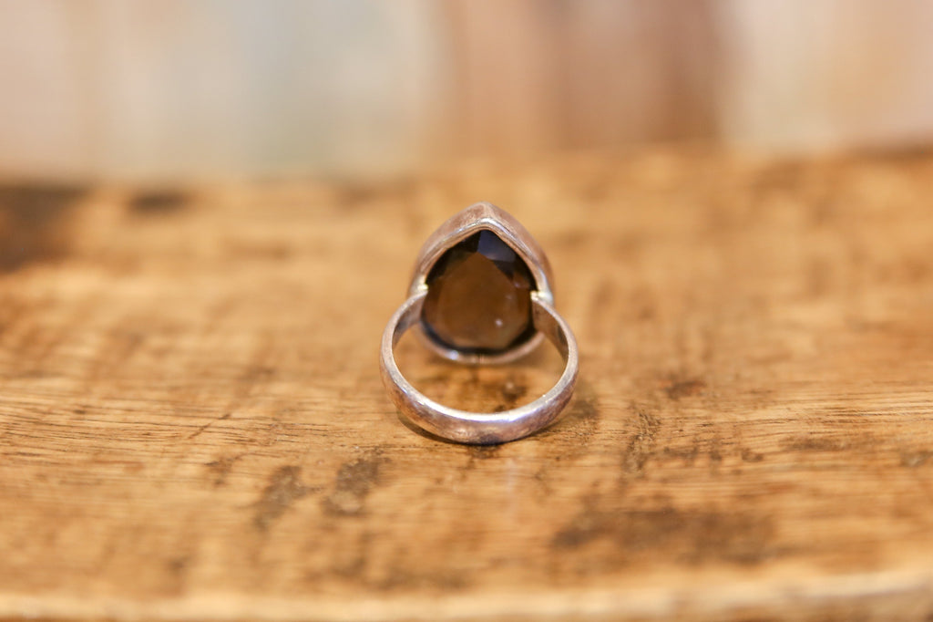 Graceful Amber Ring