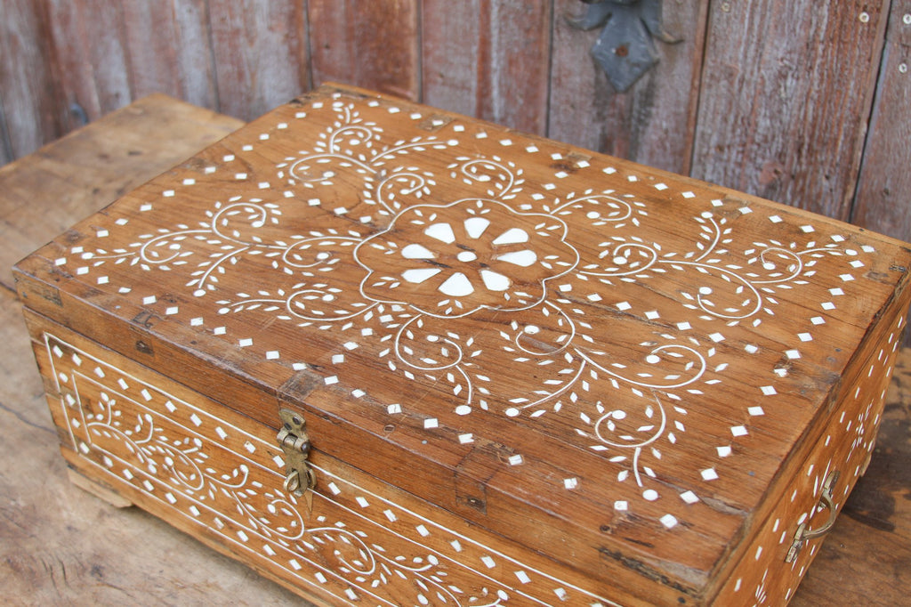 Petite Anglo Indian Bone Inlay Box