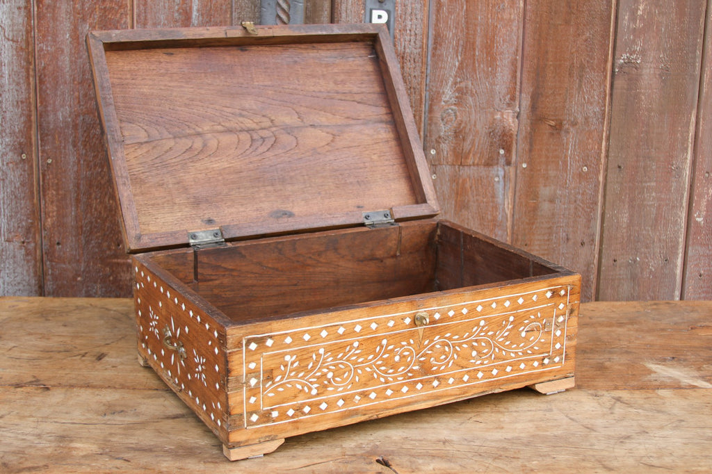 Petite Anglo Indian Bone Inlay Box