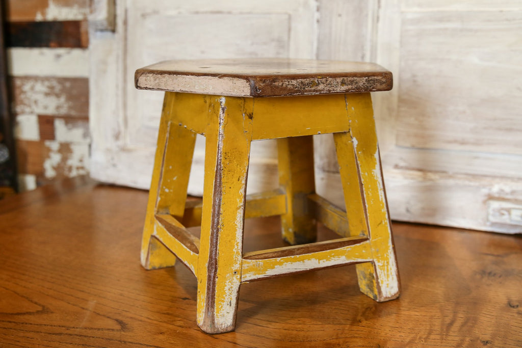 Amarillo Petite Stool