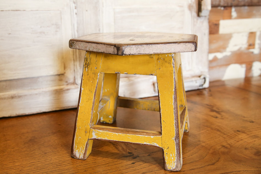 Amarillo Petite Stool