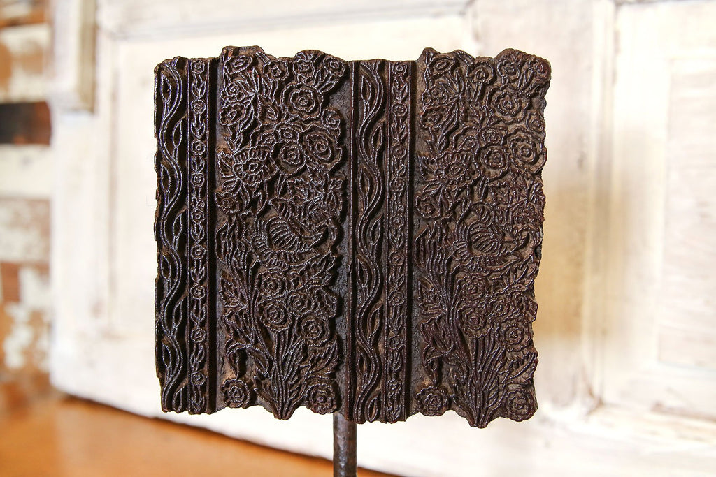Nashmia Floral Block Print on Stand
