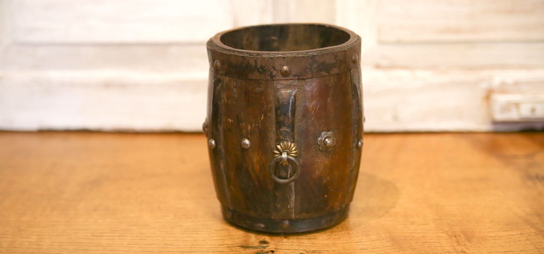 Aged  Wooden Dolchi Planter