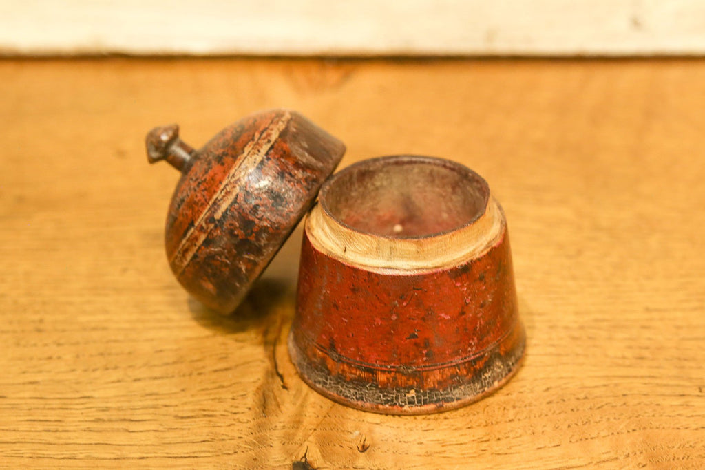 Aged Rounded Titled Tikka Box