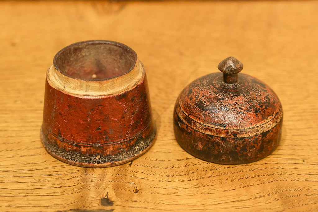 Aged Rounded Titled Tikka Box