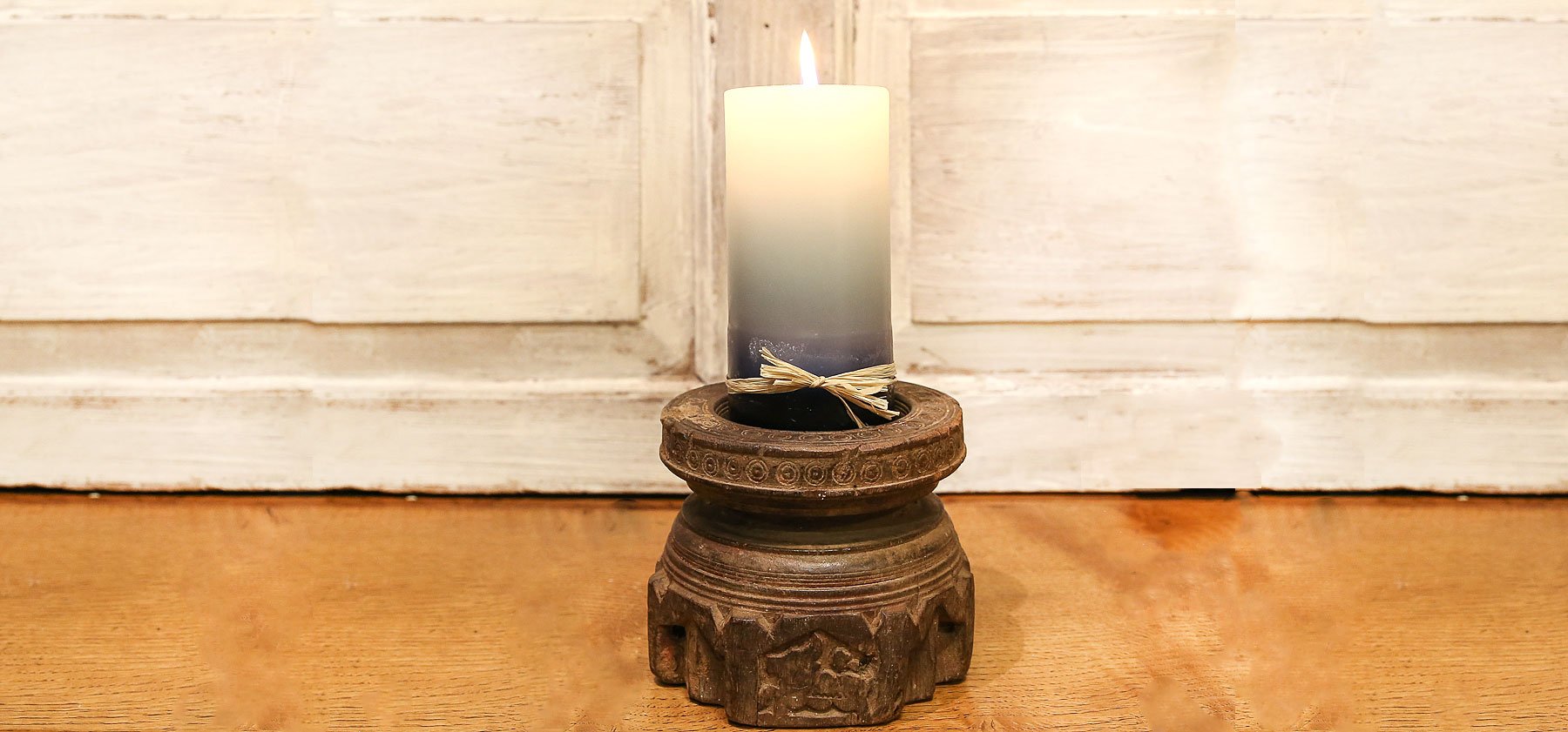 Bijani Candle Stand