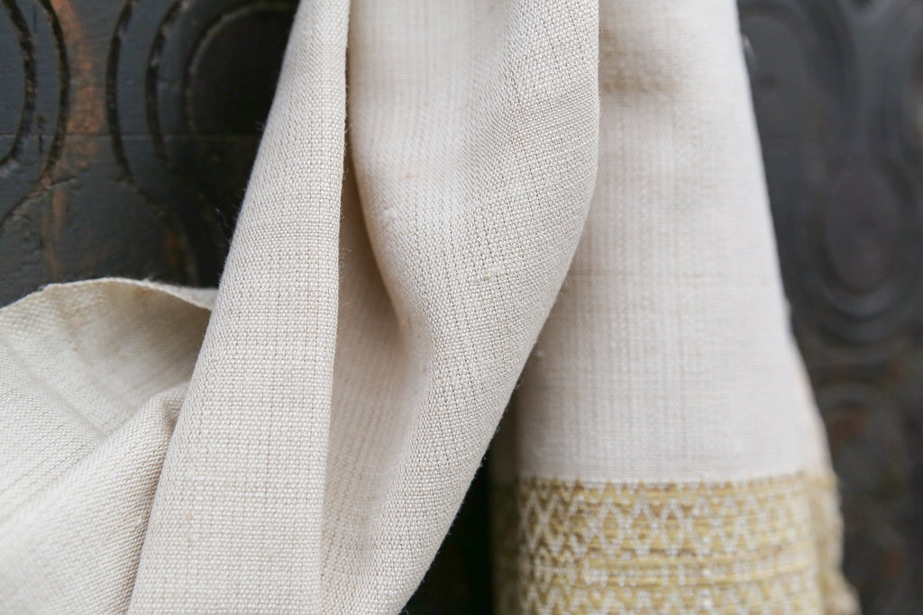 Aleena Hand Spun Scarf