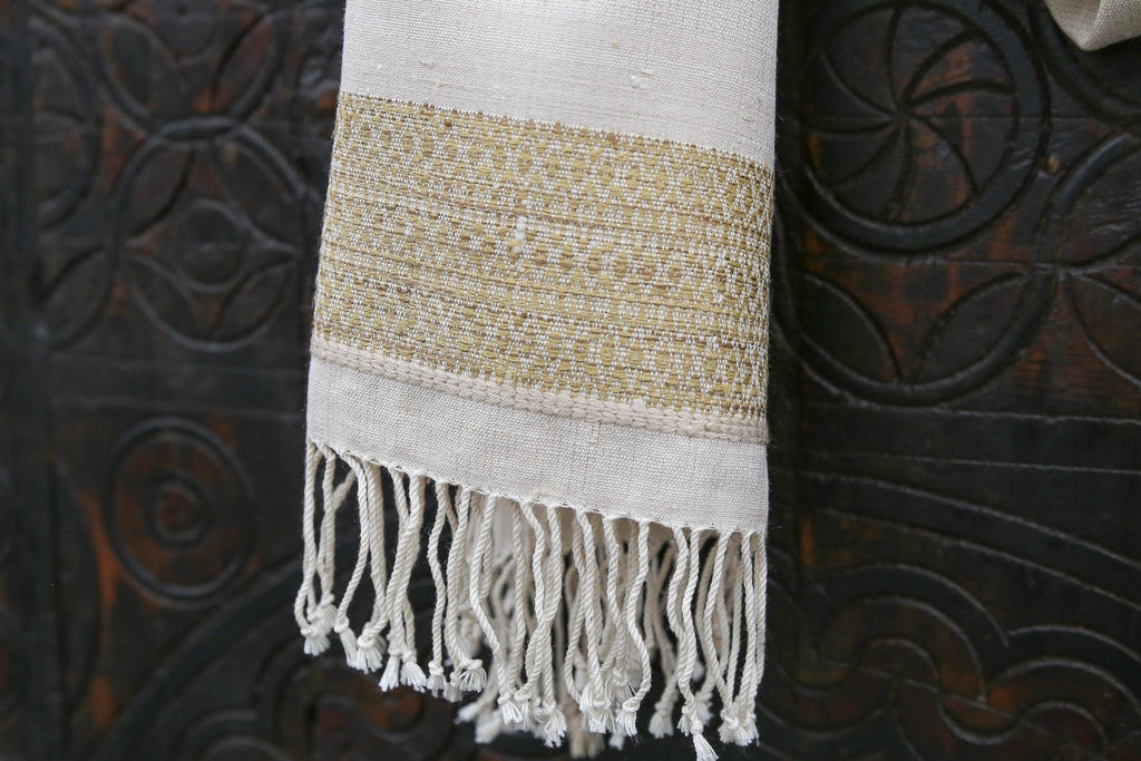 Aleena Hand Spun Scarf