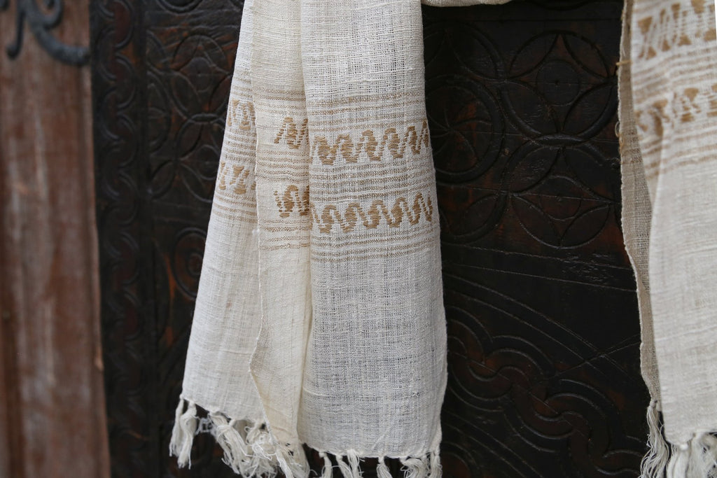 Taanvi Hand Spun Scarf