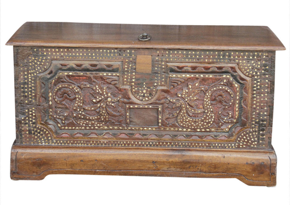 Inlaid Serpent Trunk