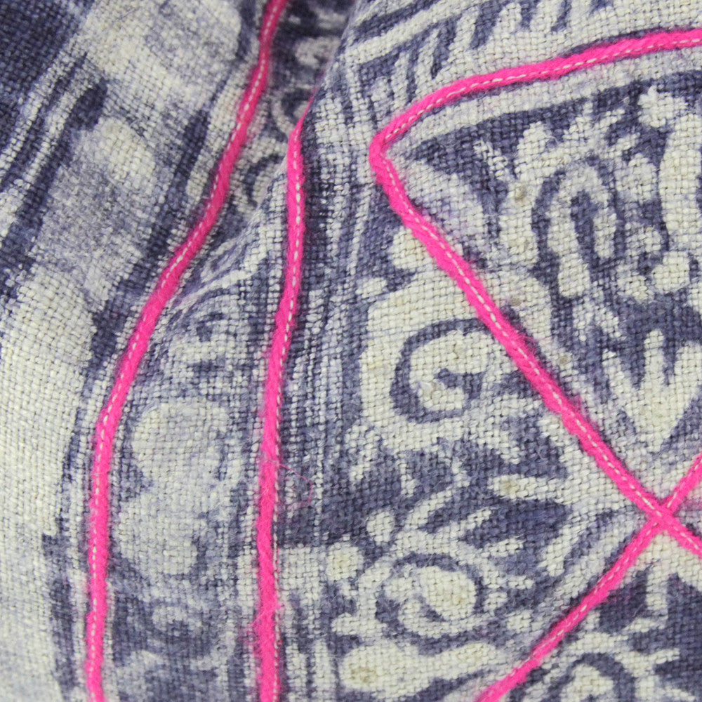 Indigo Lumbar Batik Linen V