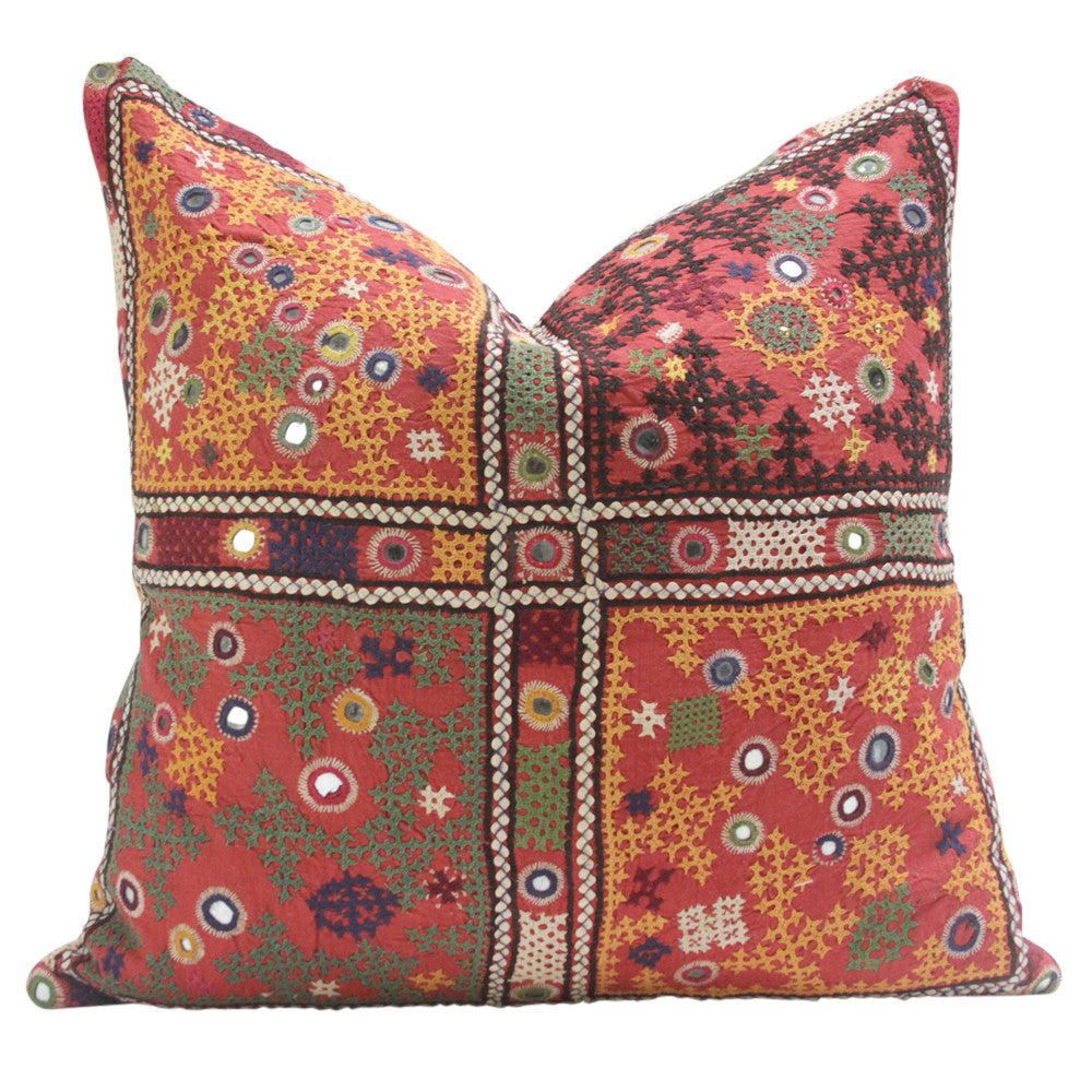 Antique Patterned Reshmi Sutra Pillow