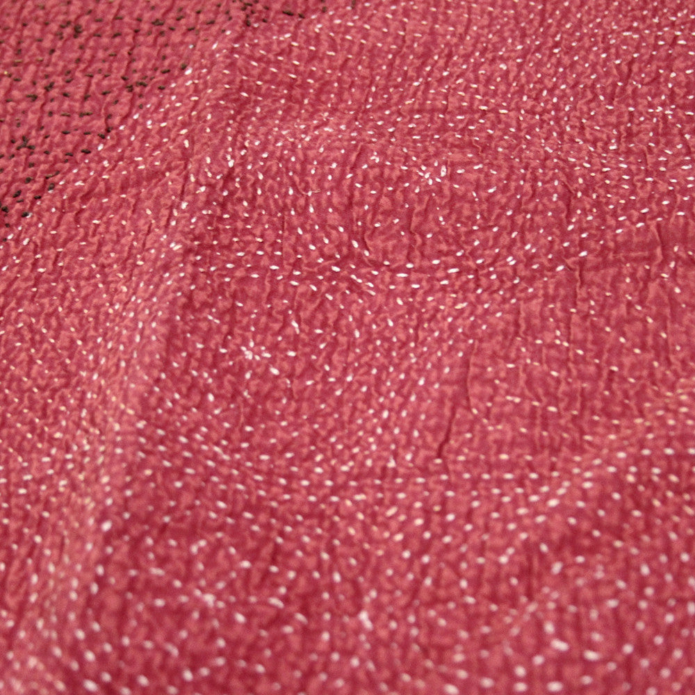 Raspberry Filanan Gudari Bed Cover