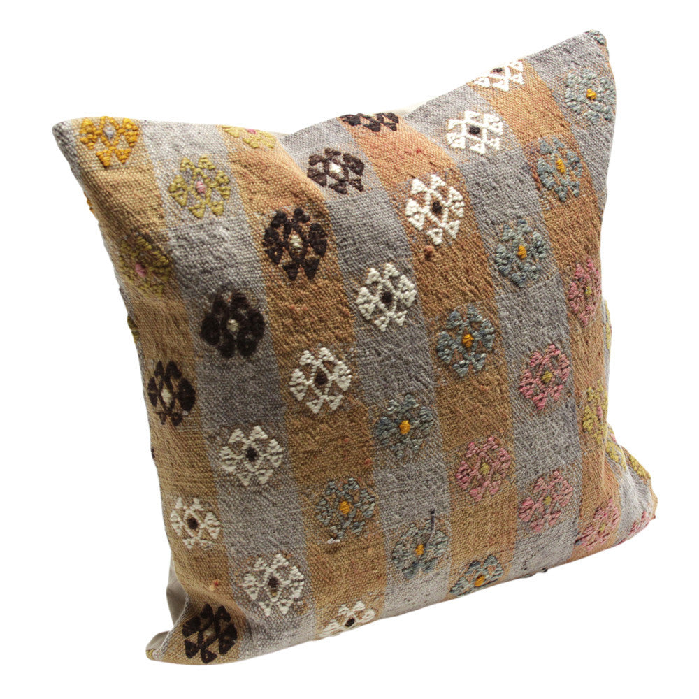Kilim Sandikli Pillow