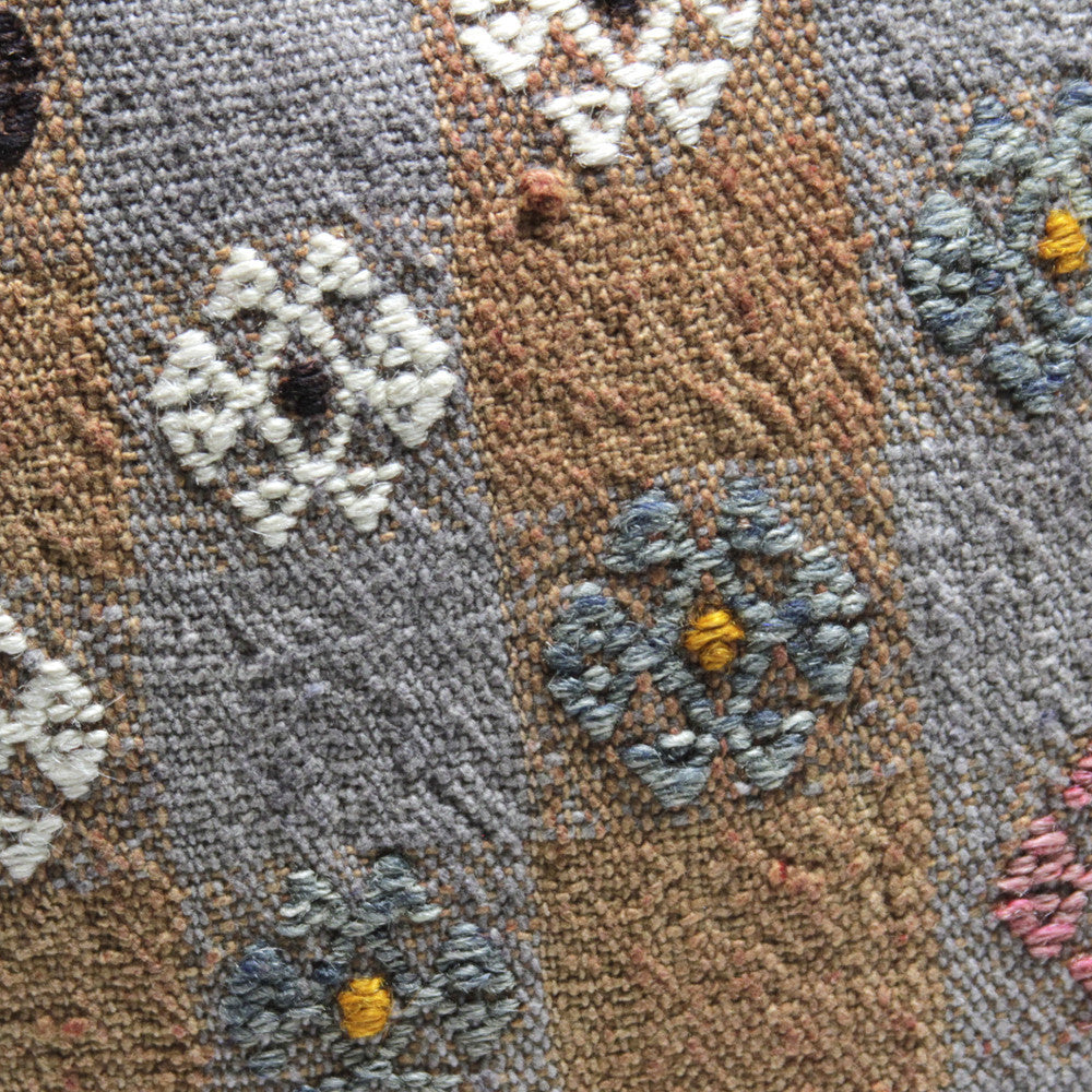 Kilim Sandikli Pillow