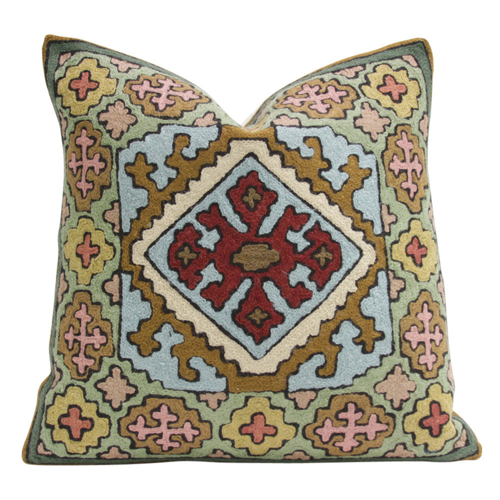 Watal Gulmarg Aari Pillow
