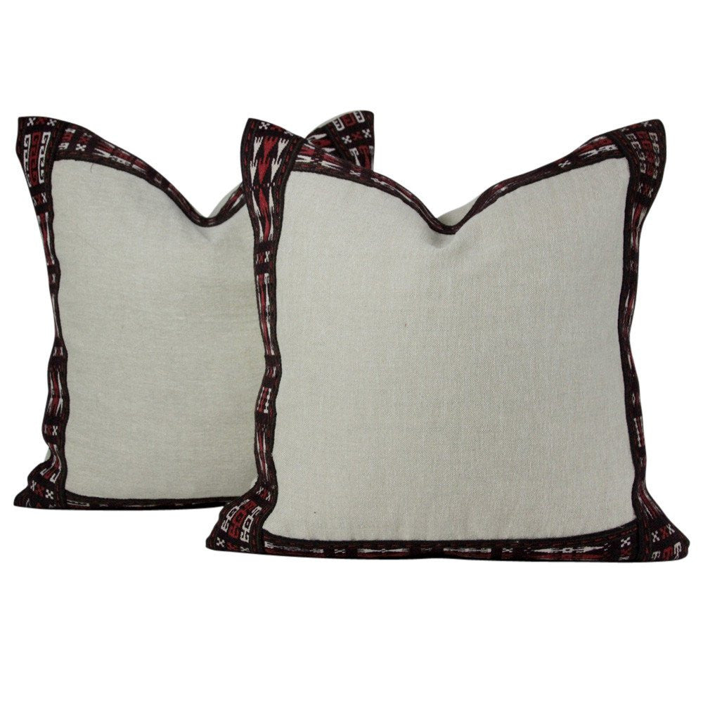 Arrow Vintage Tribal Border Linen Pillow