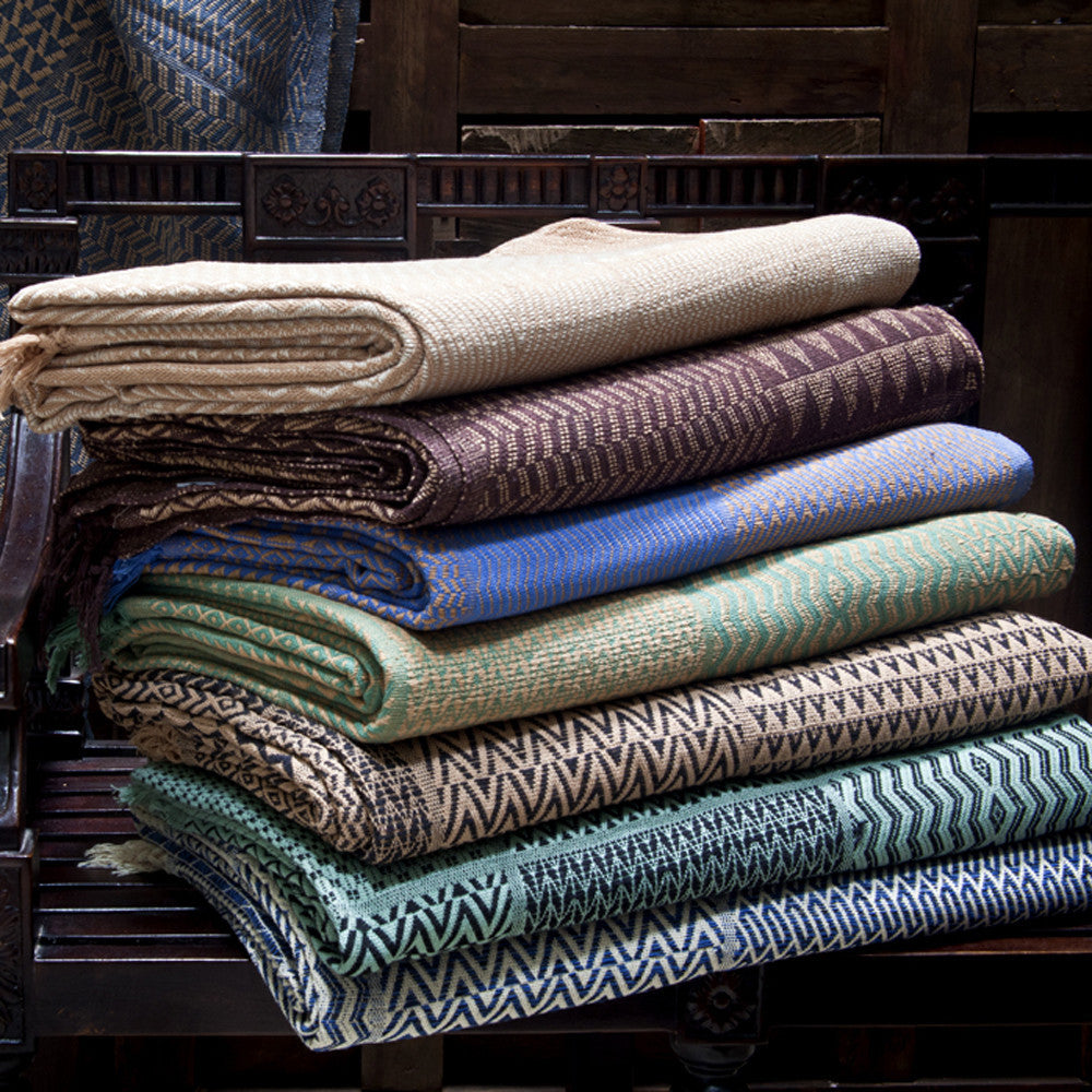 Mint & Black Hand-loom Jacquard Bed Cover