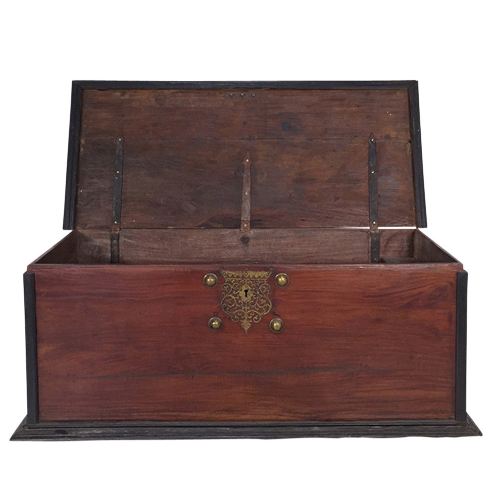 Dutch Colonial Chest